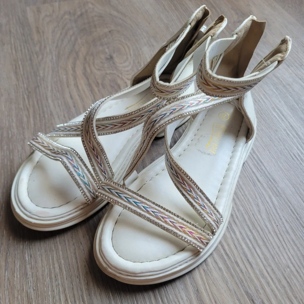 Bella Rose Girls Gladiator Sandals Size 2 White Rainbow Rhinestone Boho Summer